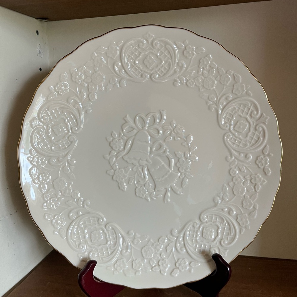 Lenox Wedding Promises Ivory China Marriage Plate Ivory Bone China W/Gold